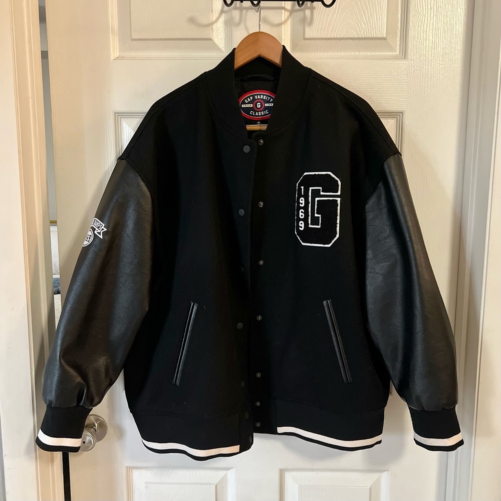 GAP Wool Varsity Logo Boyfriend Jacket - Size XL - NWOT! - UNISEX FIT - Picture 2 of 9